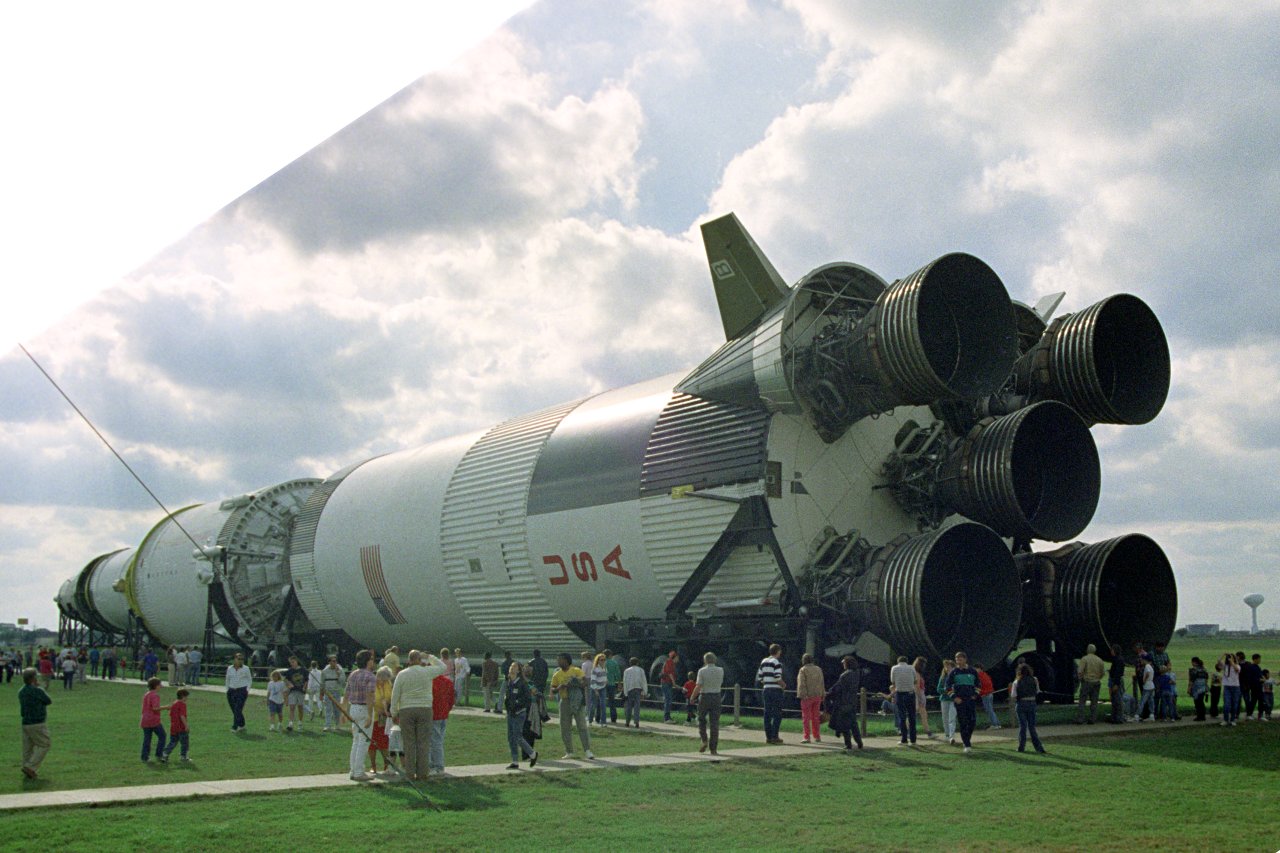 Сатурн 5. Saturn v ракета. Saturn 5. Носитель Сатурн-5. Музей Сатурн-5 ракета-носитель.