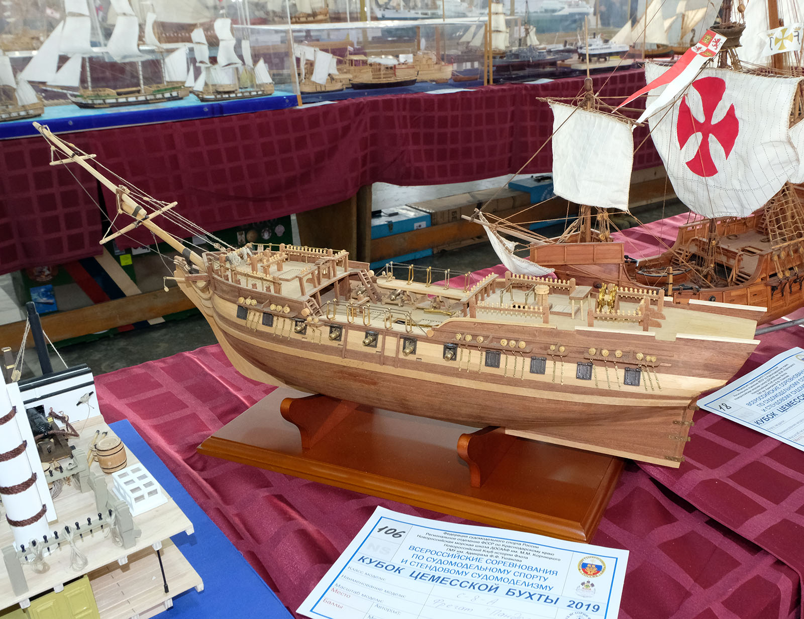 верфь на столе судомоделизм деревянные модели кораблей